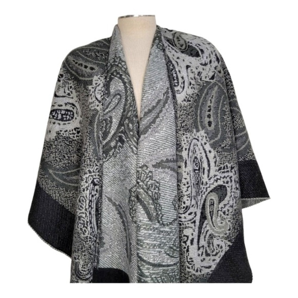 Womans Wrap Shawl Poncho Fringed Paisley Black Gray One Size Boho - Picture 6 of 9